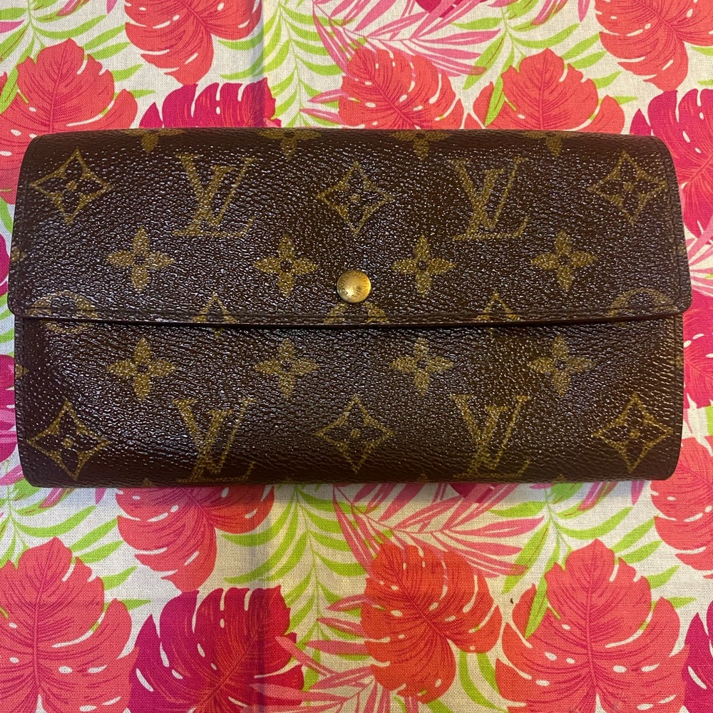 ***SOLD***Louis Vuitton Monogram Sarah Wallet Authentic - Picture 1 of 9